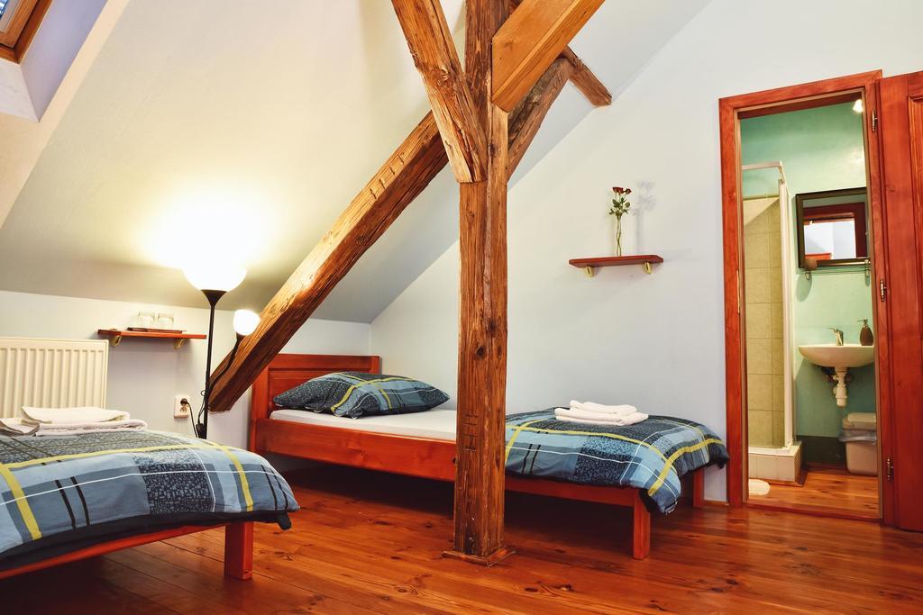 Barock Restaurant&Pension Topoľčany Extérieur photo